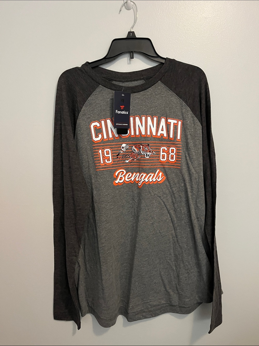 Fanatics Gray and Black Cincinnati Bengals Long Sleeve Raglan Tee